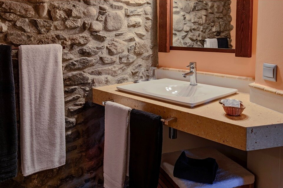 Angoustrine酒店住宿-1703 Chambre Et Table D'hotes