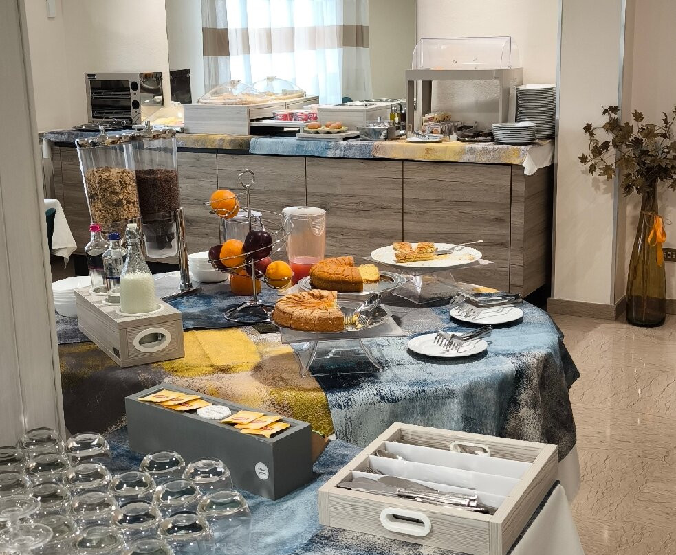 伊都耶奇尼酒店主图