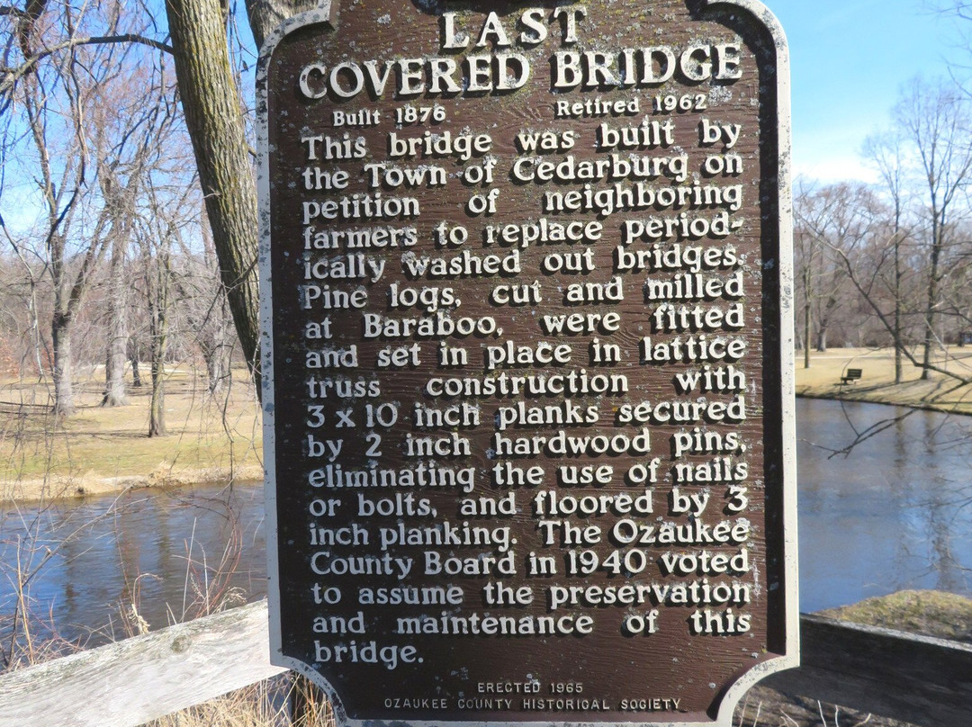 Cedarburg Covered Bridge-Cedarburg必去景点