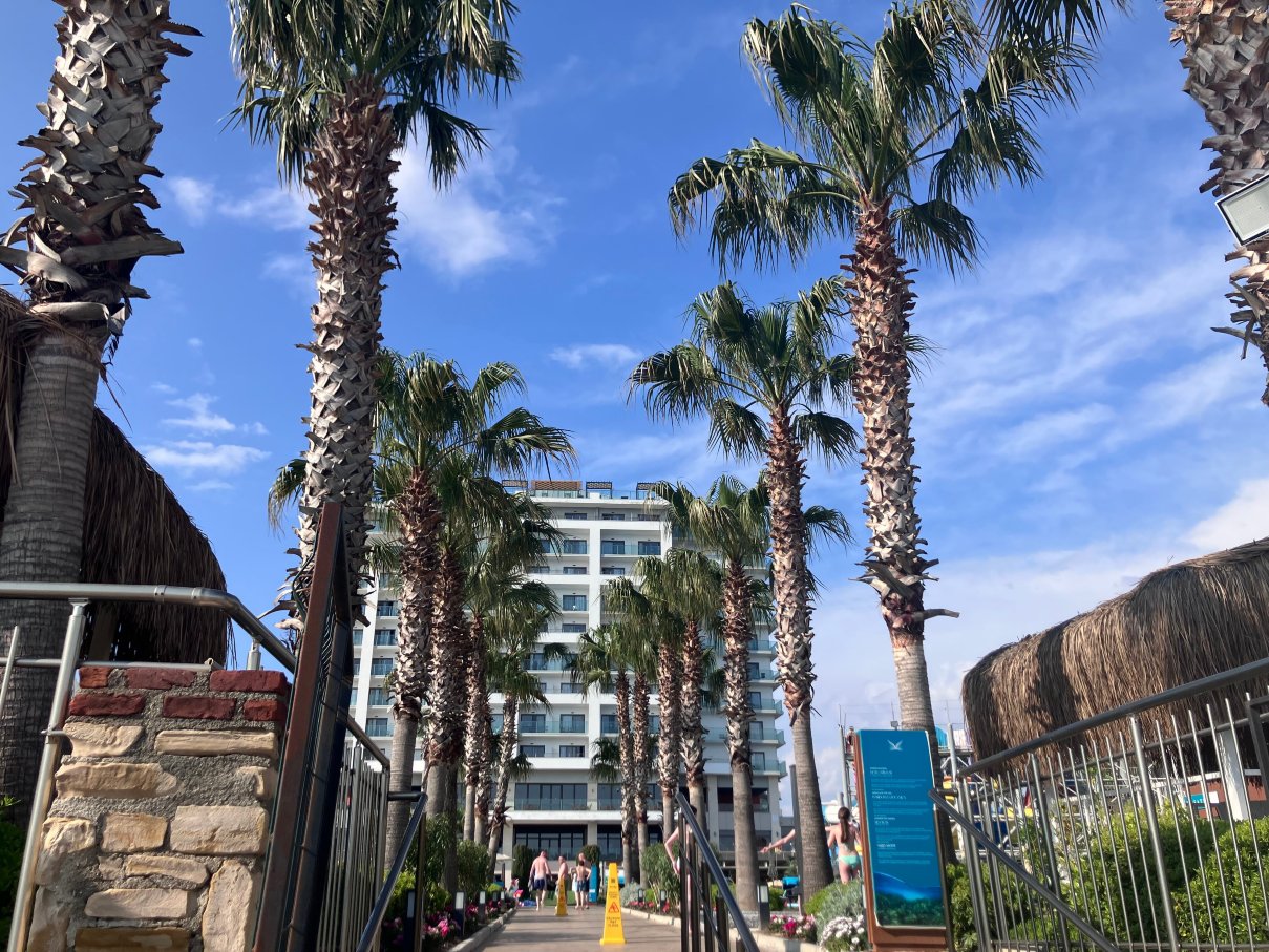 自由酒店库沙达斯 - 全包-旅行者