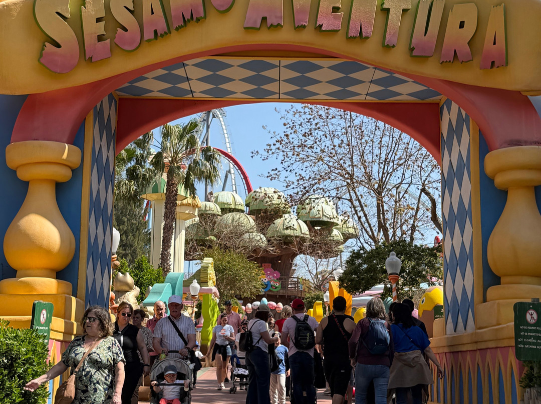 冒险港乐园-萨洛必去景点