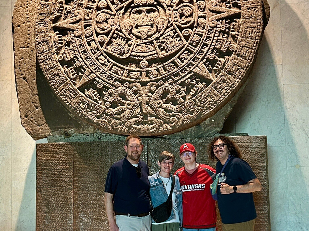 Journeys Beyond the Surface-墨西哥城必去景点