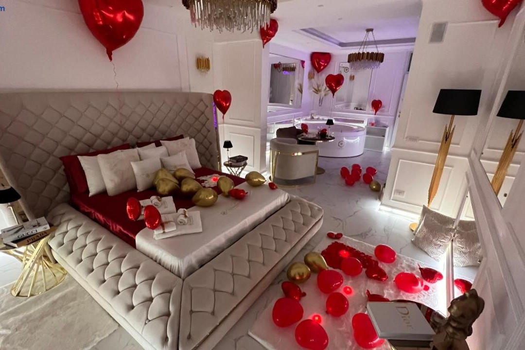 Casanova Luxury Suite