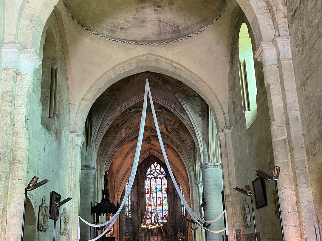 Eglise Collegiale de Saint-Emilion-圣埃美隆必去景点