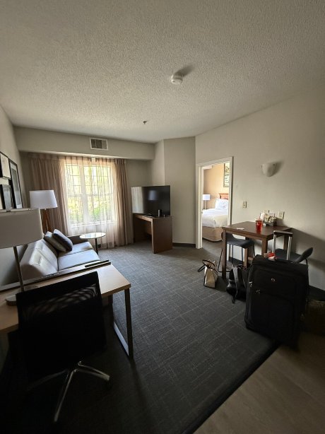 查尔斯顿河景居家酒店-旅行者