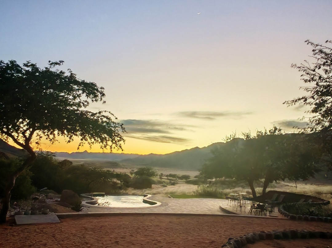 Barkhan Dune Retreat主图