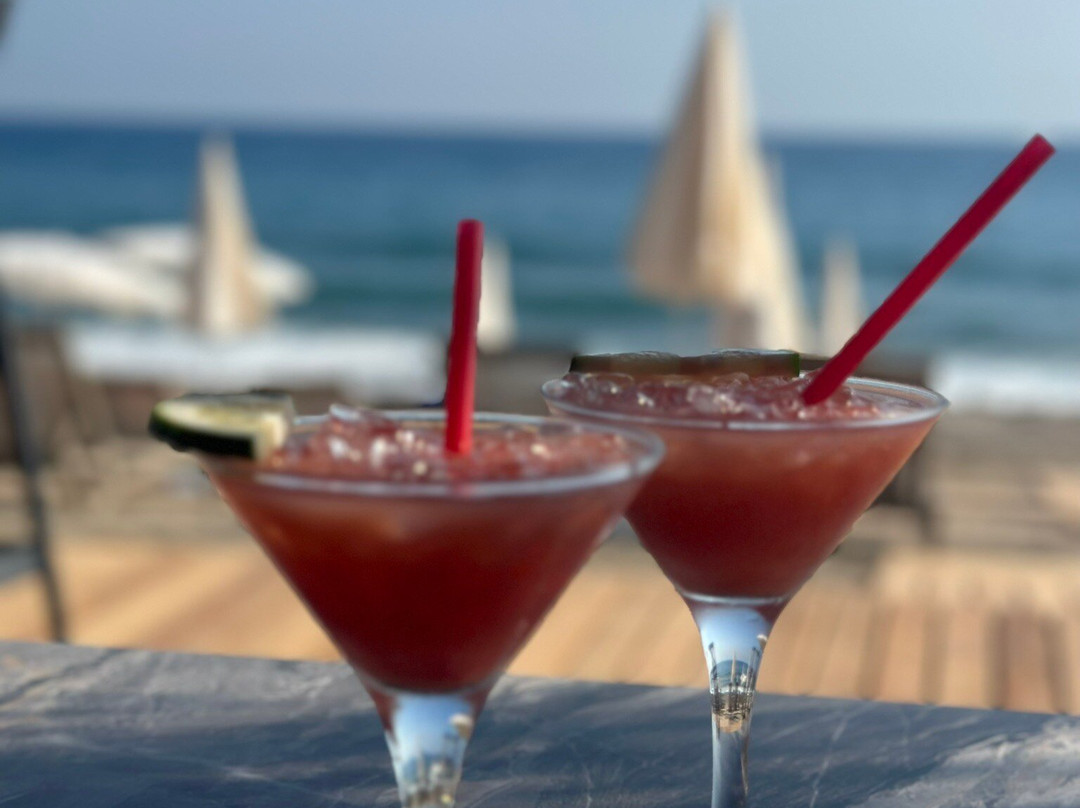 Naula Lounge & Beach