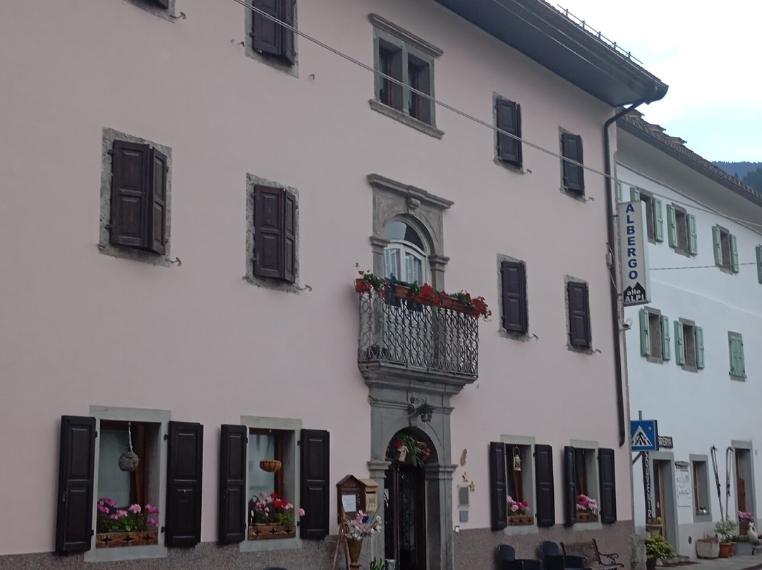 Prato Carnico酒店住宿-Albergo Alle Alpi