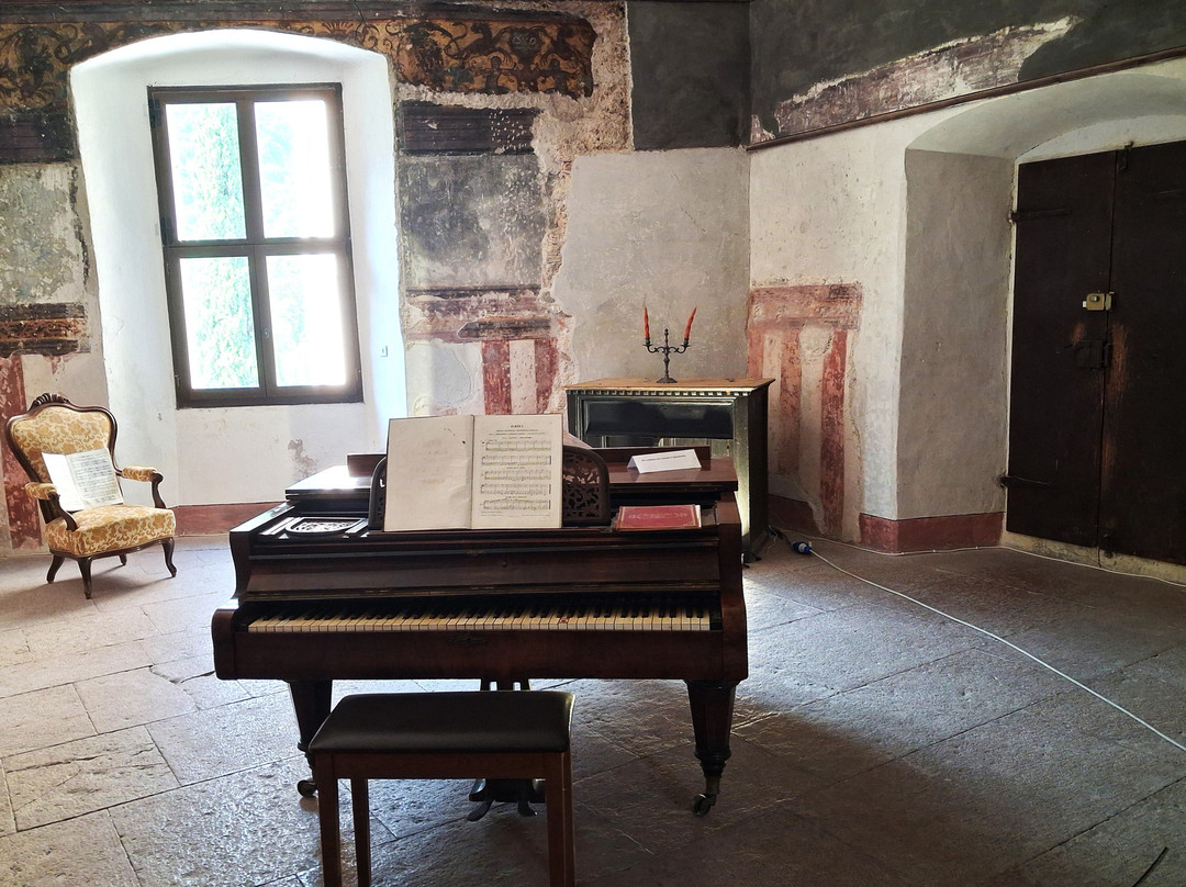 Castel Toblino-Calavino必去景点