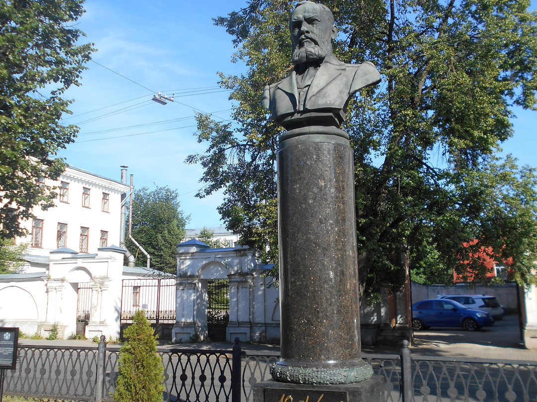 Monument to A.N. Ostrovskiy-科斯特罗马必去景点
