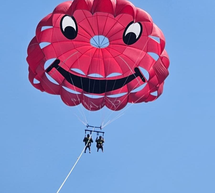 Calipso Experience Parasailing & Boat-Torre Vado必去景点