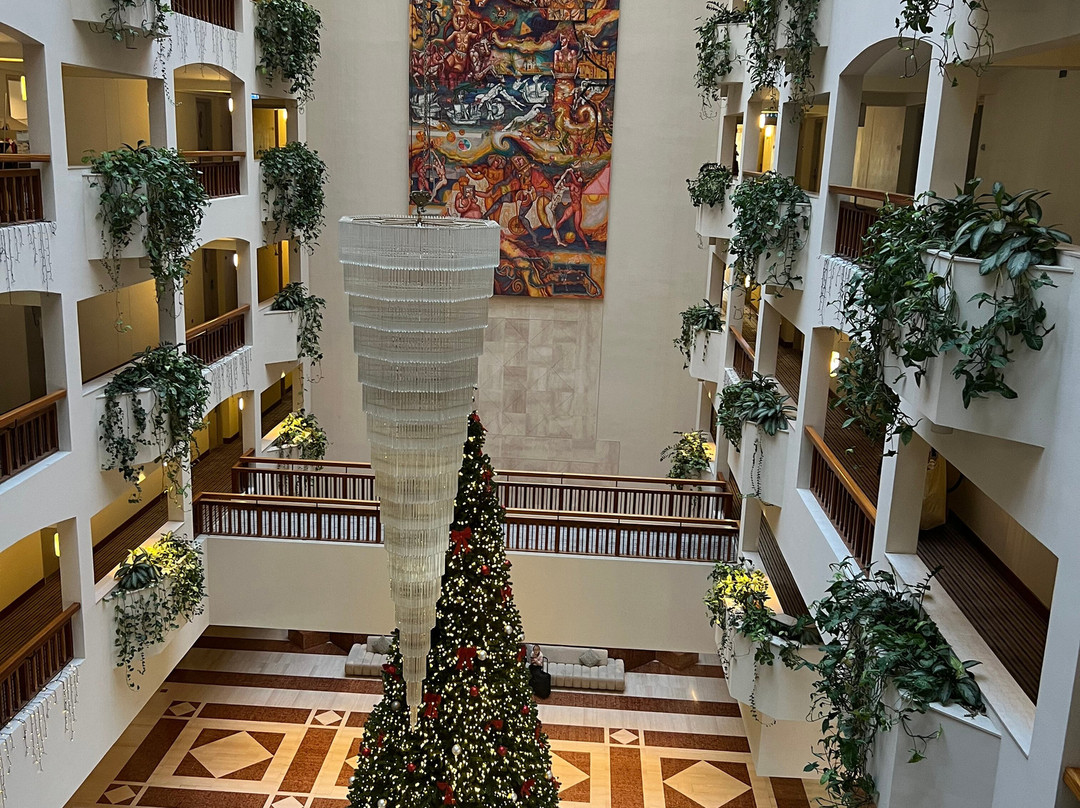 St Raphael Resort主图