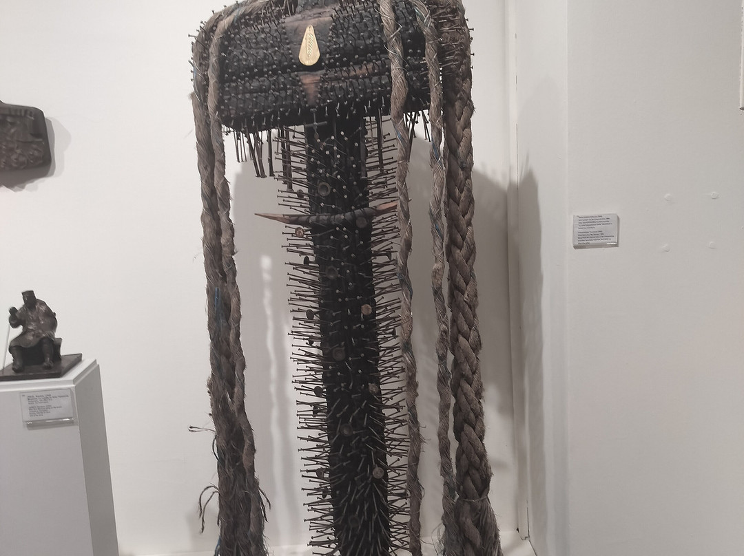 Averoff Gallery of Modern Art-迈措沃必去景点