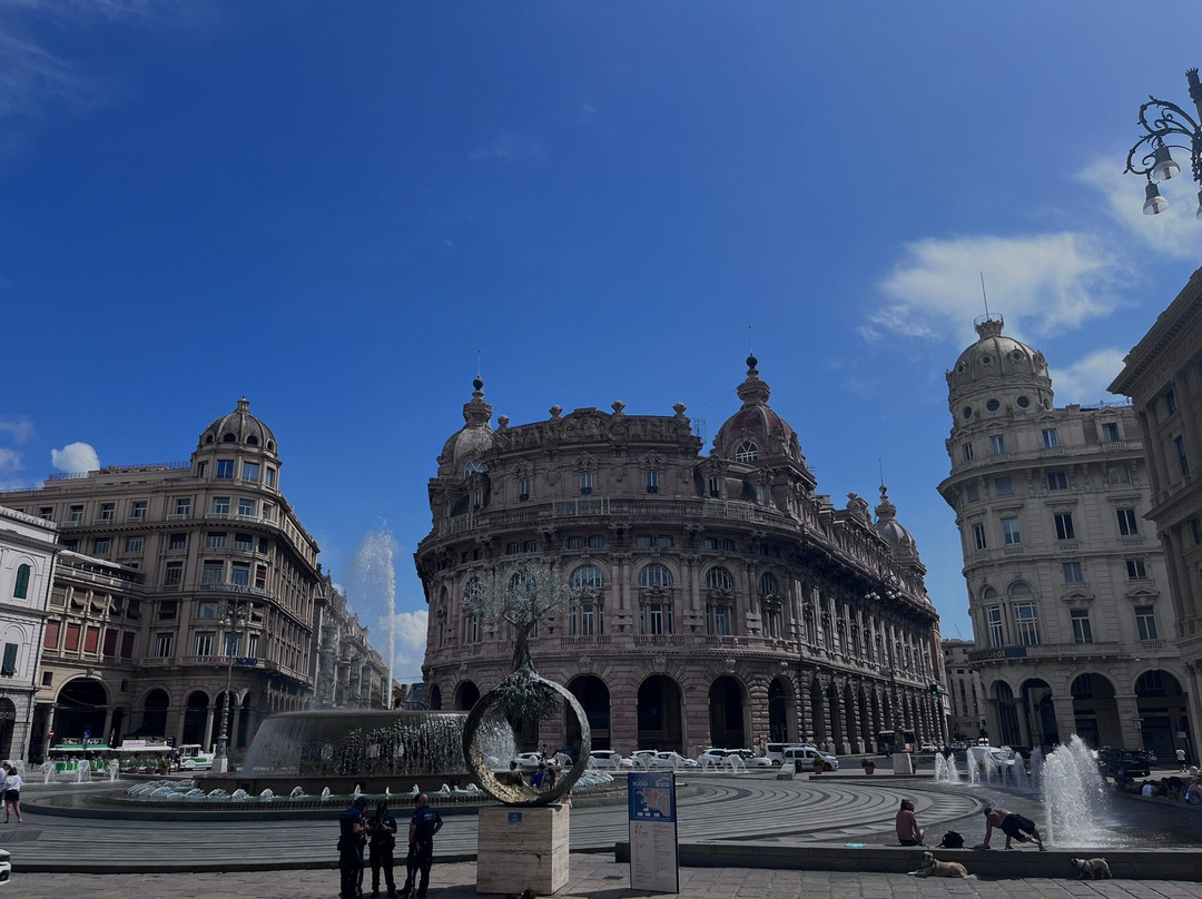 Piazza Raffaele De Ferrari-热那亚必去景点