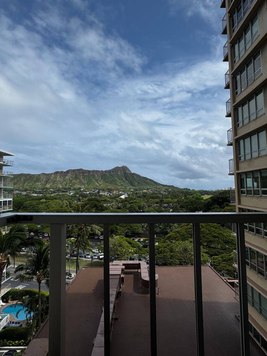 卡皮欧拉尼皇后酒店-旅行者