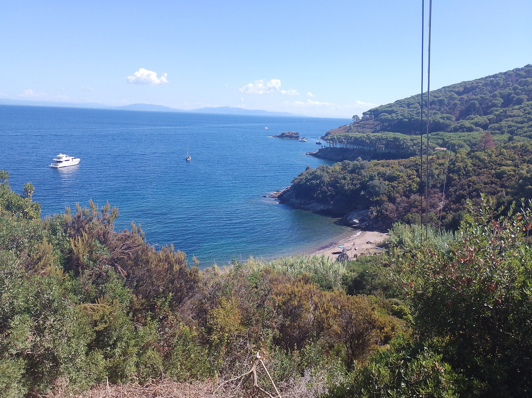 Spiaggia Calanova-Capoliveri必去景点