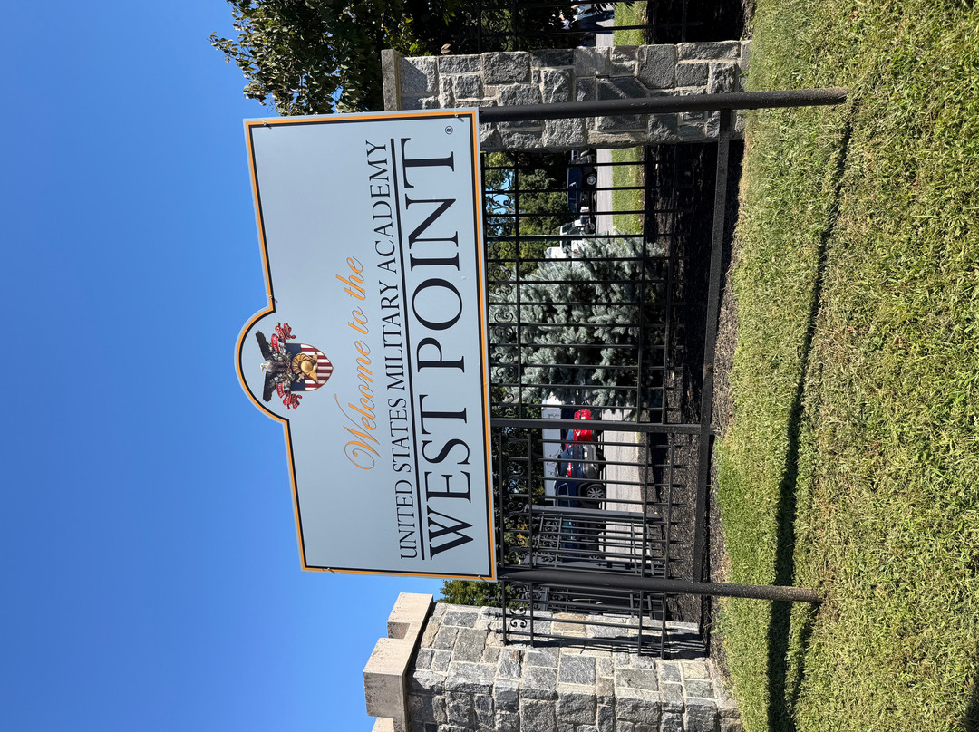 West Point Tours-海兰福尔斯必去景点