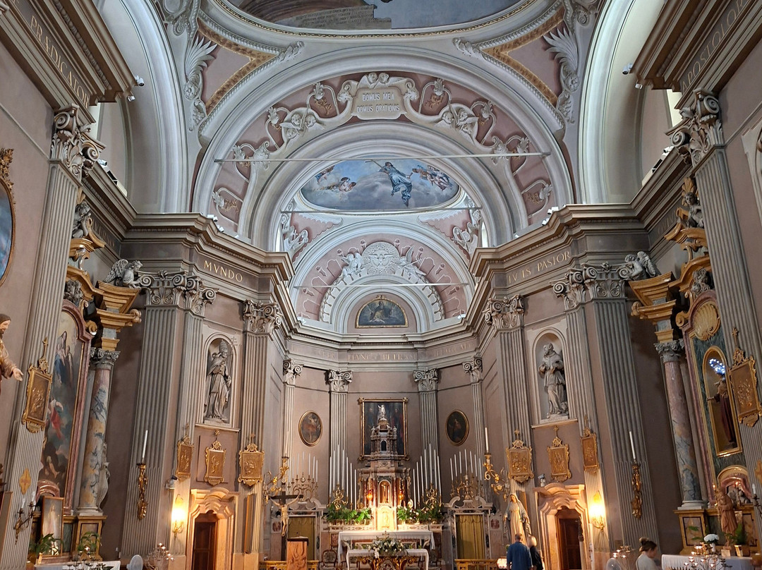 Chiesa dei Santi Pietro e Paolo-托里德尔贝纳科必去景点