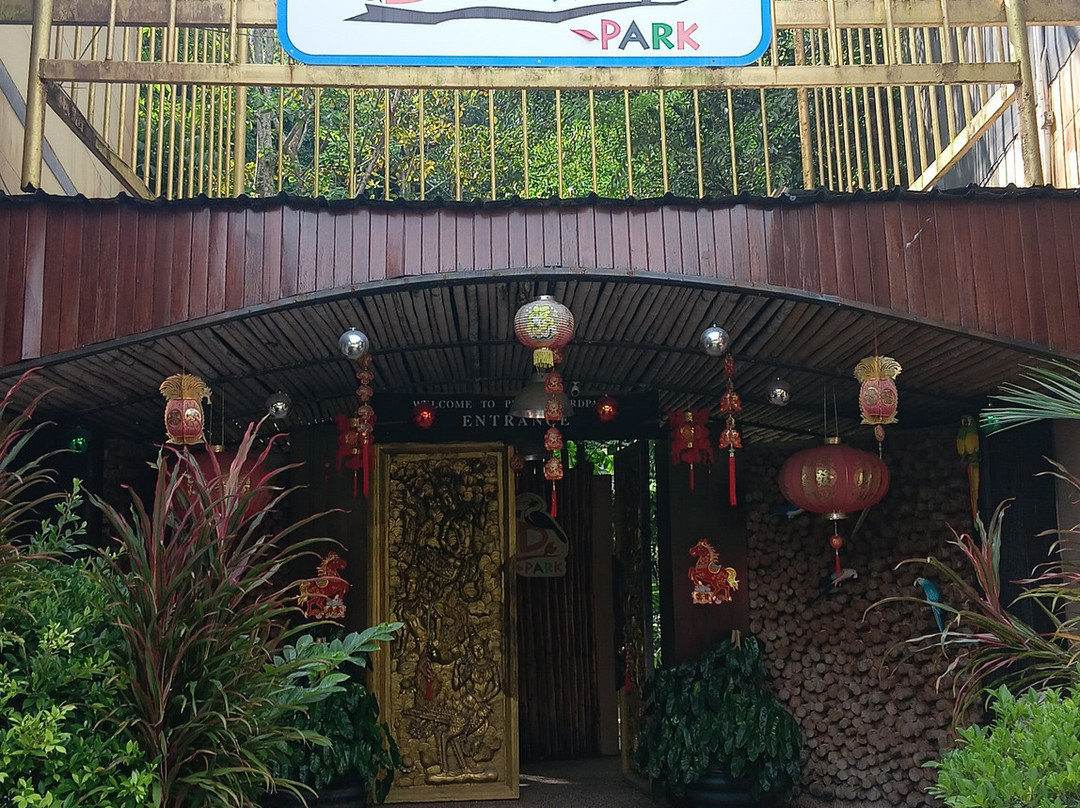 普吉岛尼莫海豚馆-查龙必去景点
