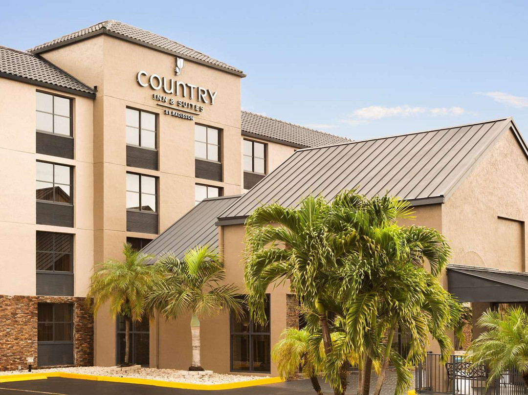 迈阿密肯达尔江山旅馆&套房酒店主图