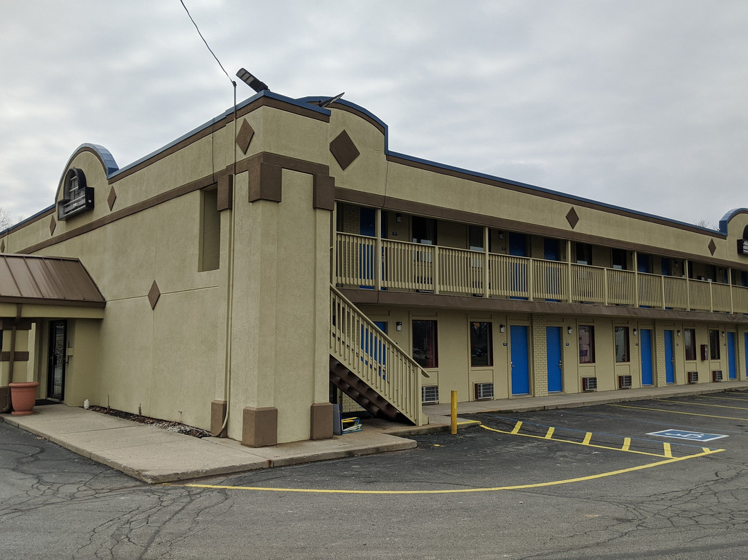 Hotel Richmond IN I-70