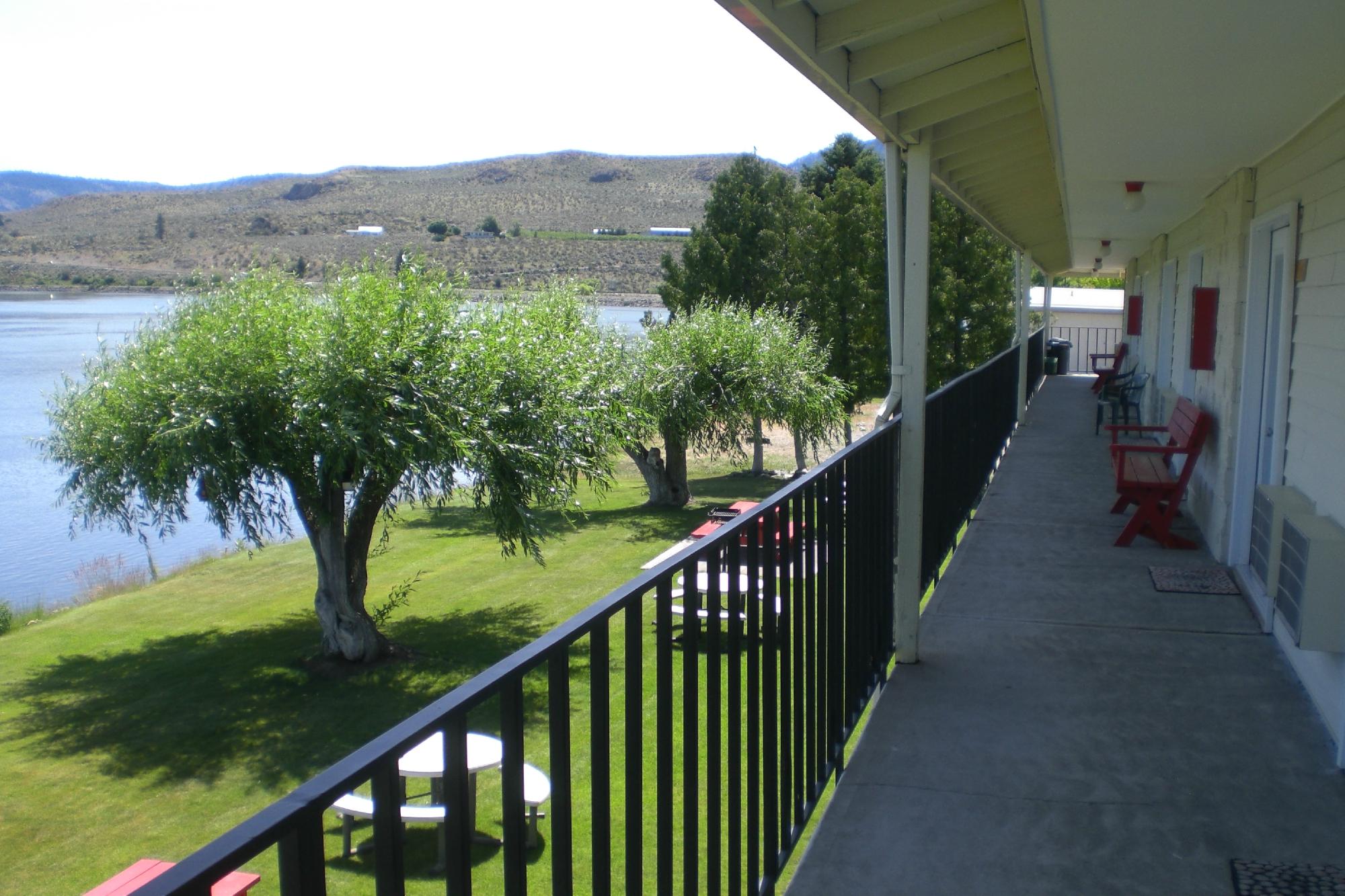 Lake Pateros Inn-浴室