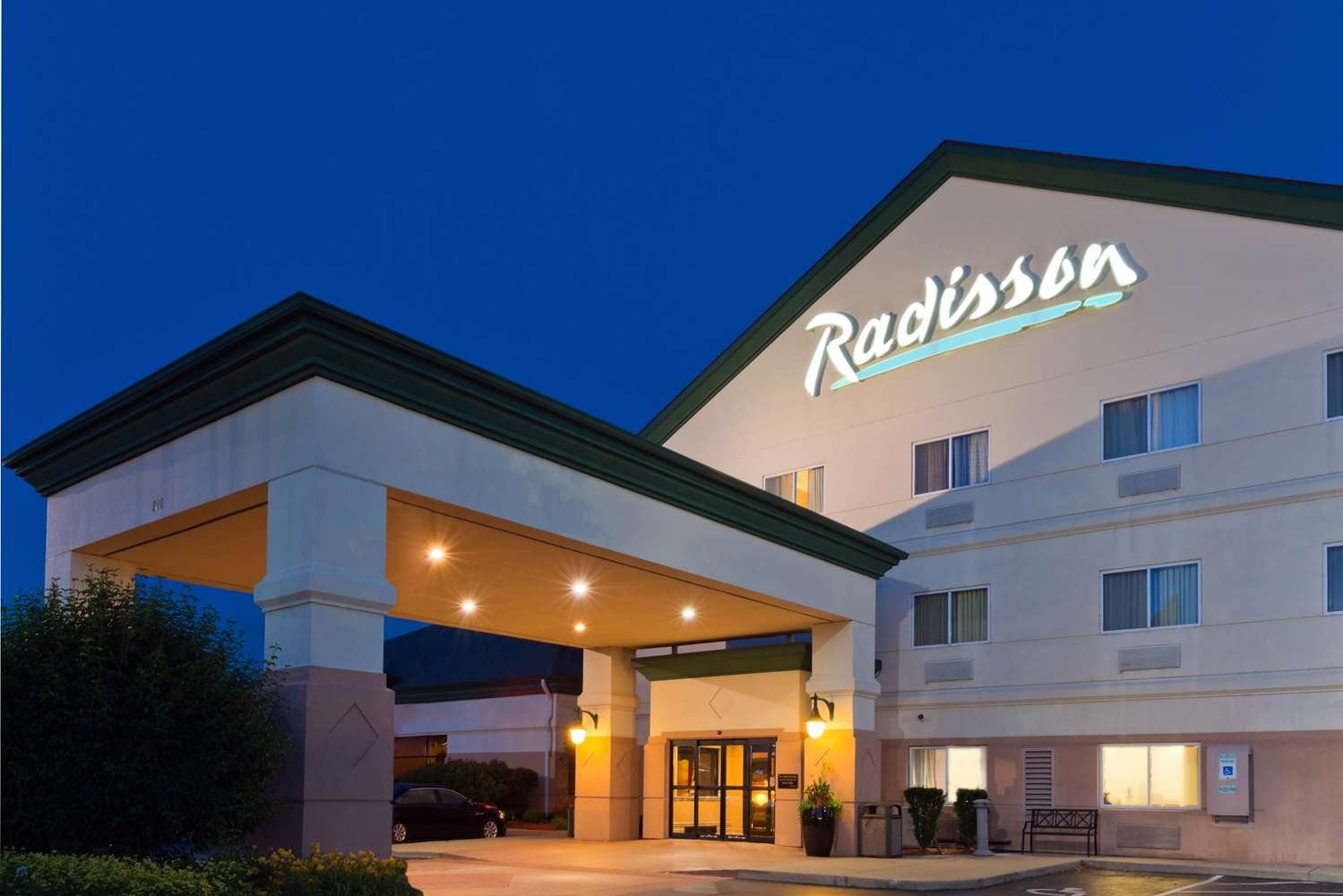 Radisson Hotel & Conference Center Rockford-官方