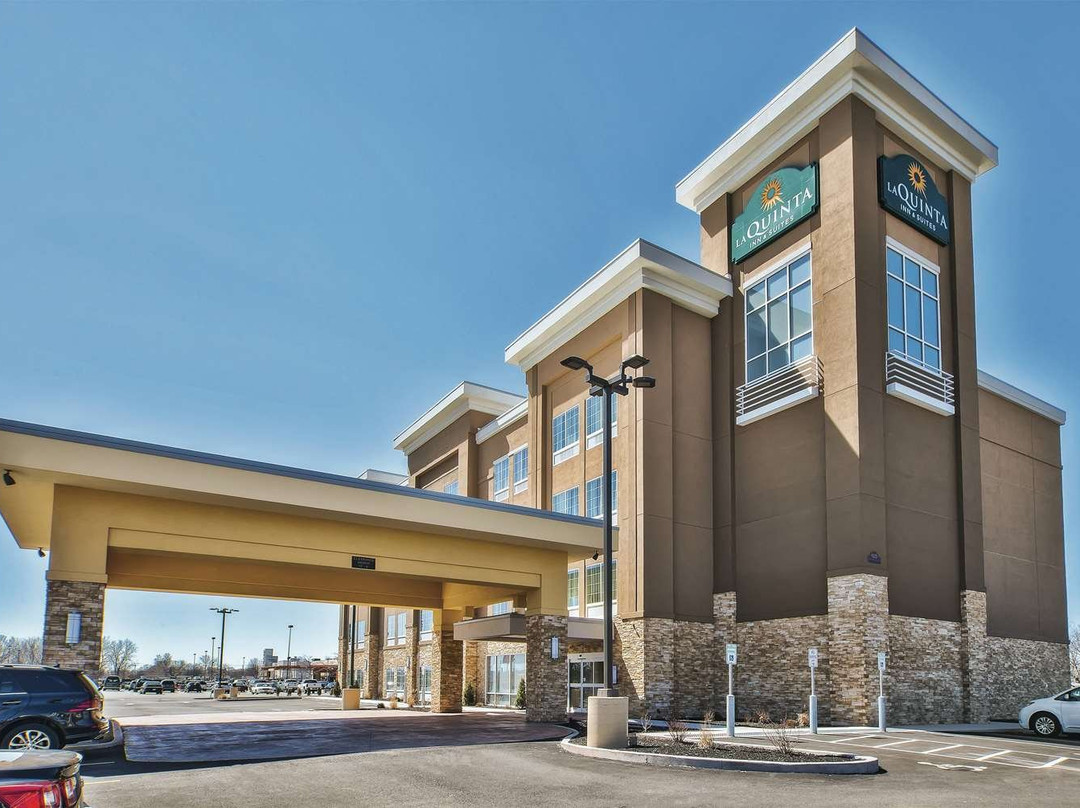 La Quinta Inn & Suites by Wyndham Niagara Falls