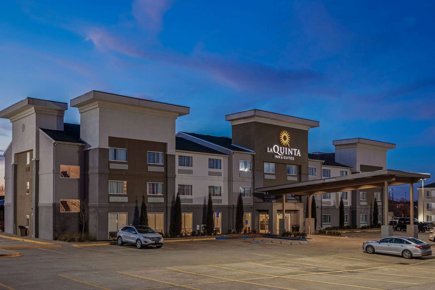 La Quinta Inn & Suites By Wyndham Fayetteville-官方