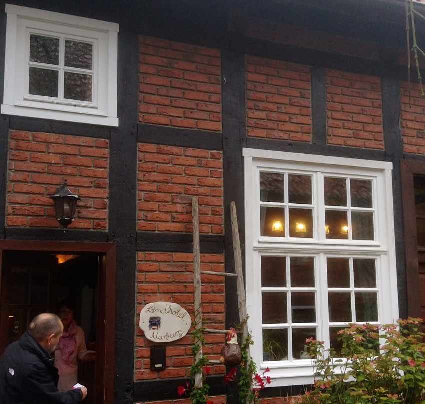 马尔堡乡村酒店