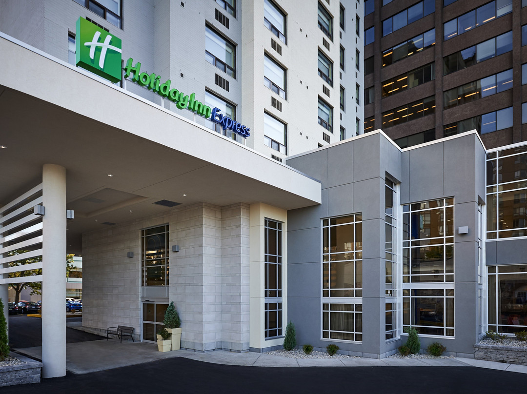 Holiday Inn Express Windsor Waterfront by IHG主图