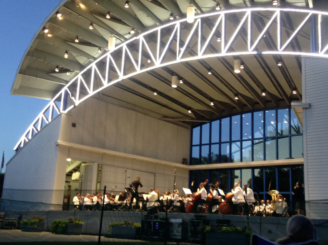 Plymouth旅游景点-Hilde Performance Center