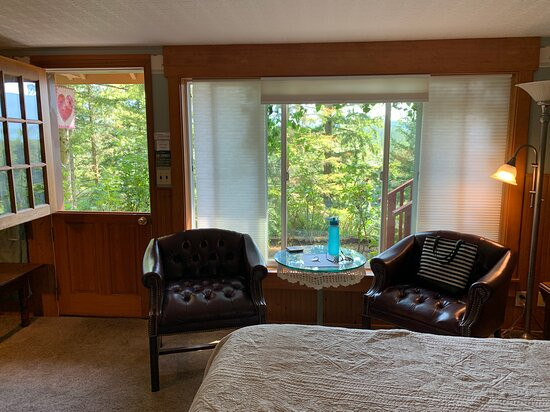 The Roaring River Bed & Breakfast主图