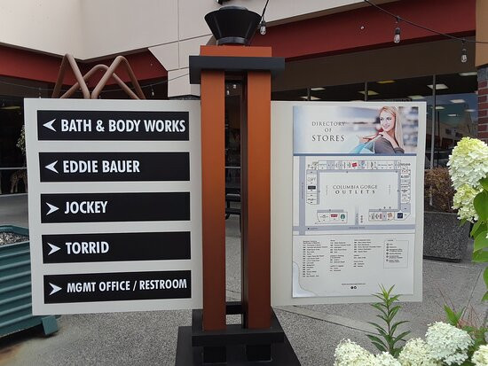 哥伦比亚峡谷奥特莱斯名品购物中心-劳特代尔必去景点