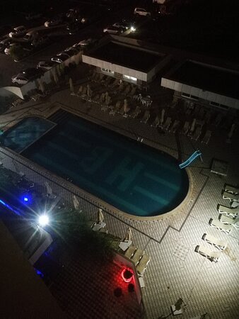Hocine Hotel主图