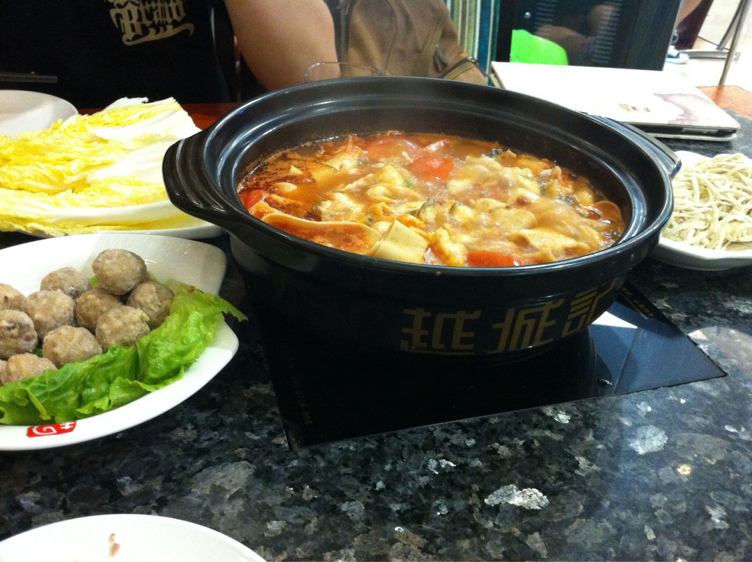闽清县餐馆和美食-越城记黑鱼煲(仓山万达店)