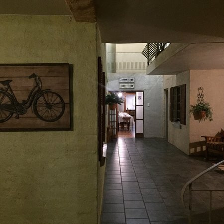 The Gateway Inn主图