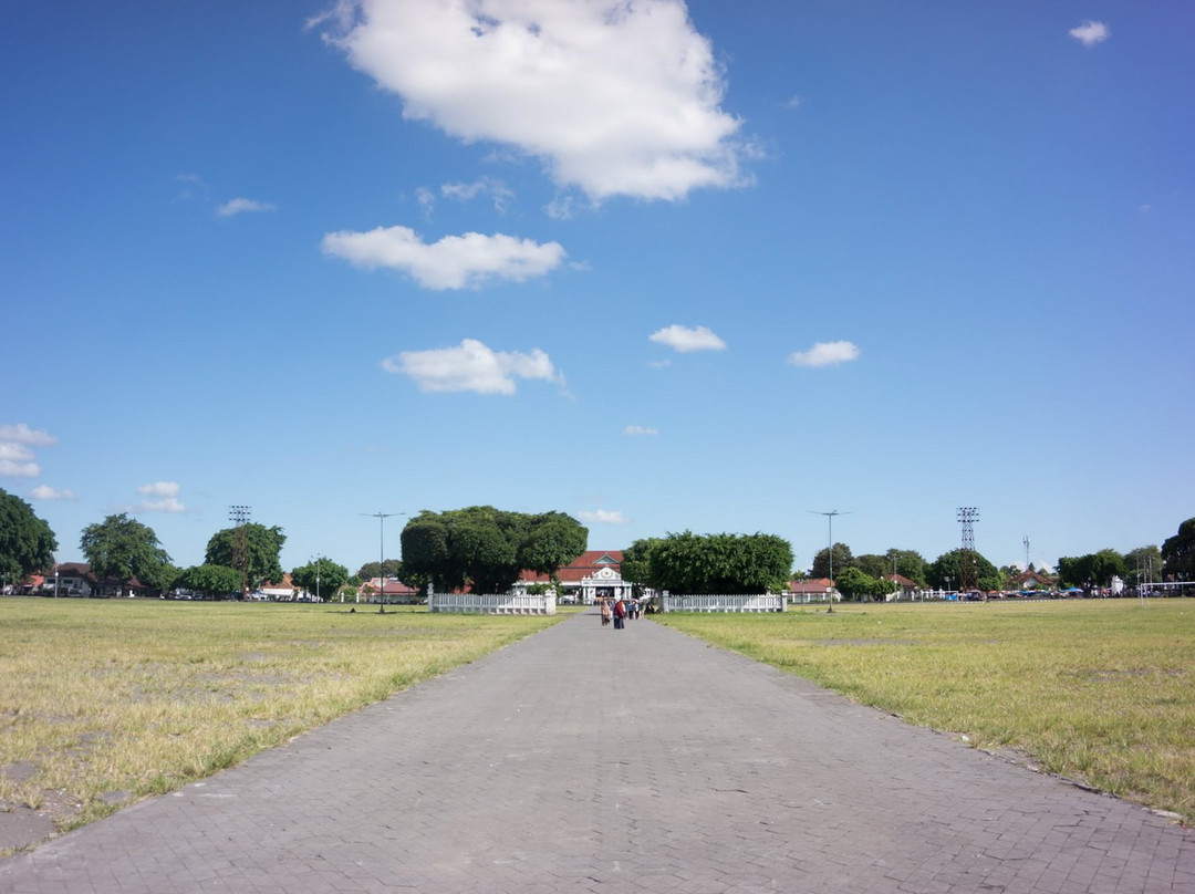 Panembahan旅游景点-Alun Alun Utara