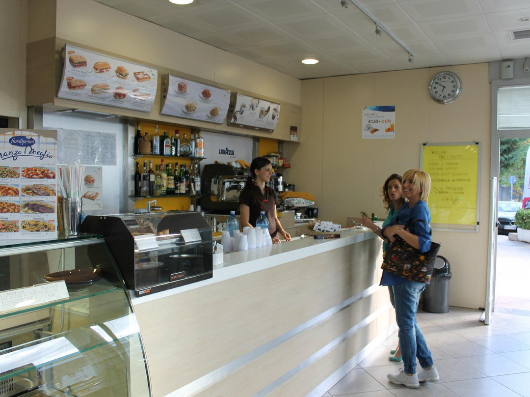 Aria Sana餐馆和美食-Eni Cafe Castromediano