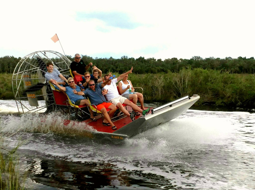 Ozello Boats-克里斯特尔里弗必去景点