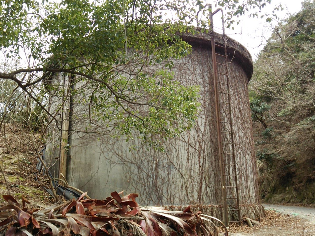 Ocean Water Tank Remains-竹原市必去景点