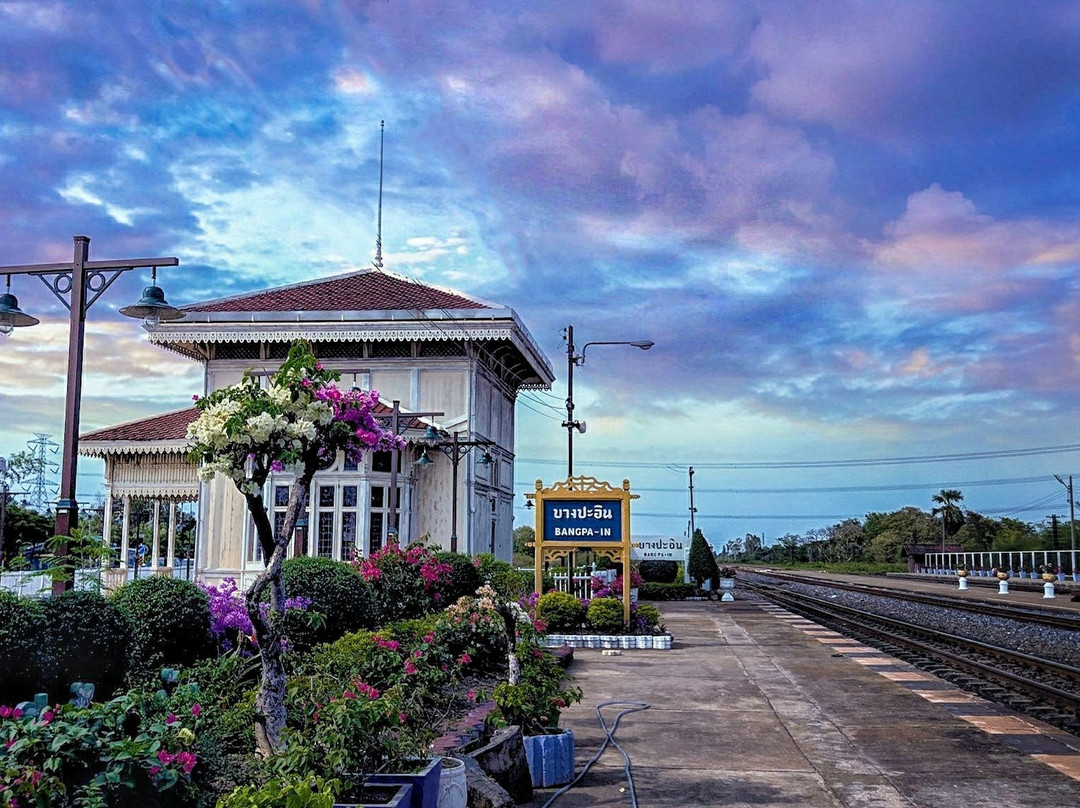 Bang Pa-In Railway Station景点图片