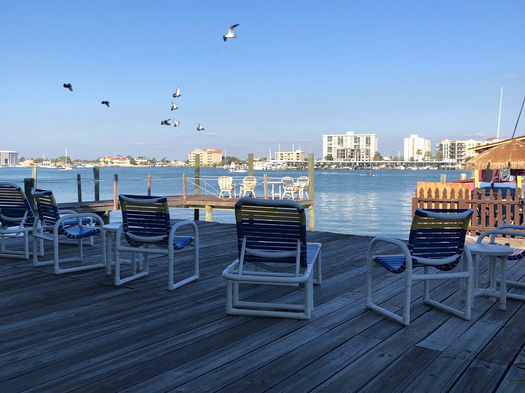 Barefoot Bay Resort and Marina主图