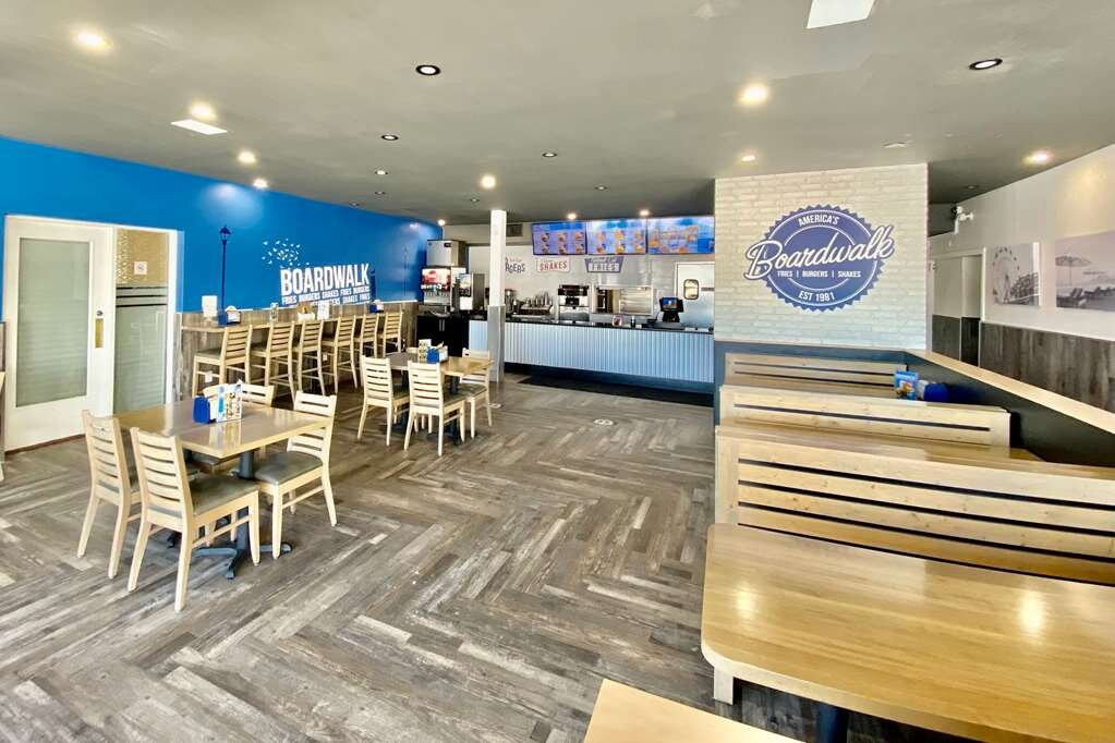 Ramada by Wyndham Whitecourt主图