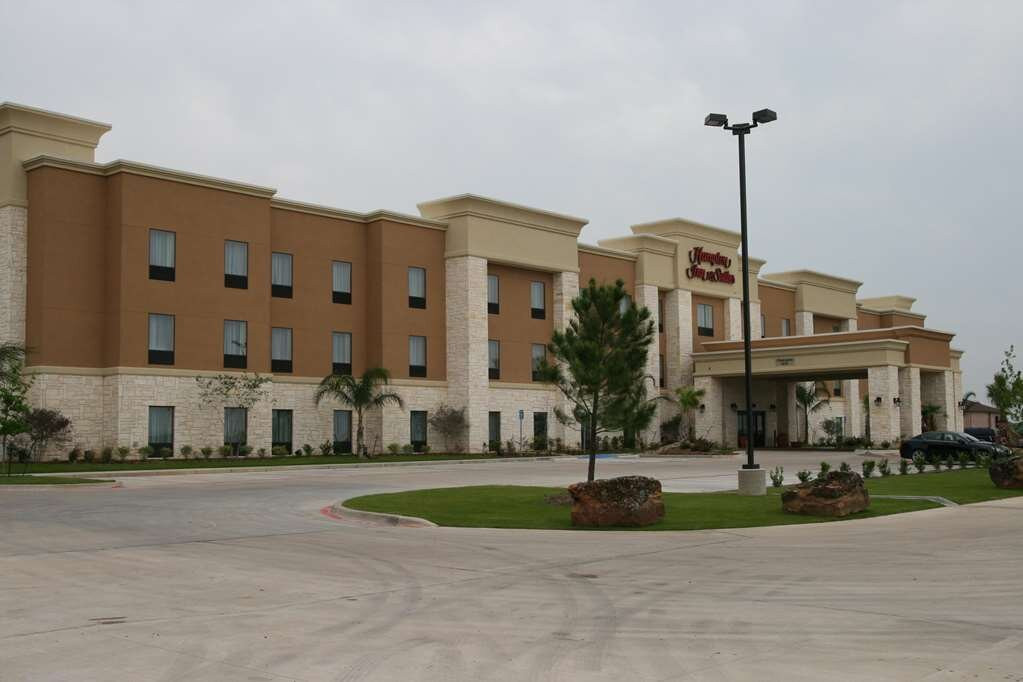 Hampton Inn & Suites Buffalo主图