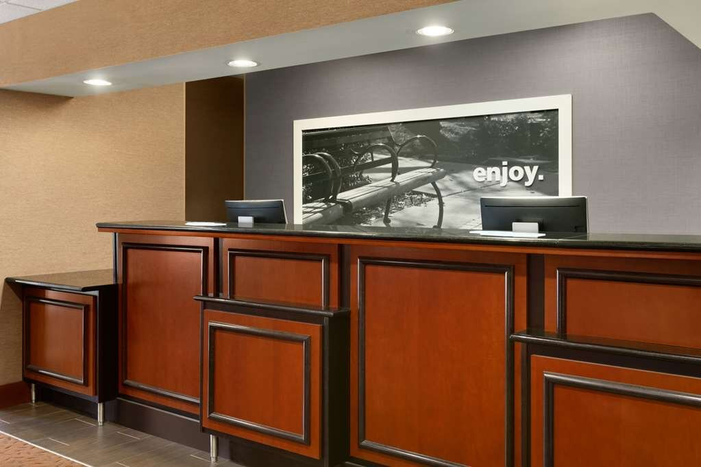 Hampton Inn Akron-Fairlawn主图