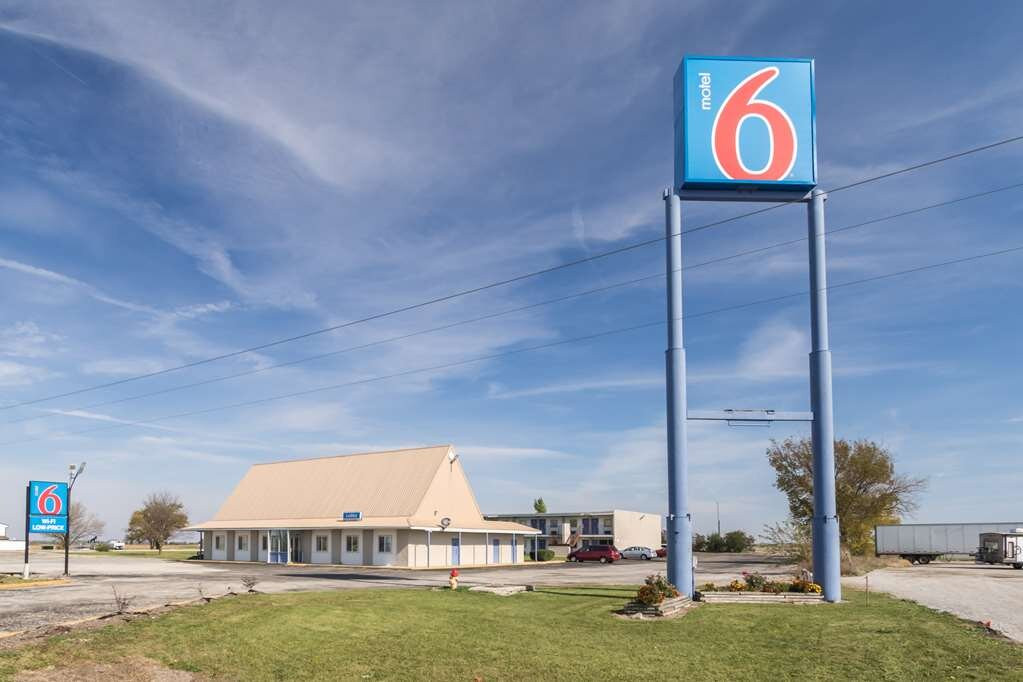 Motel 6 Mattoon, IL主图