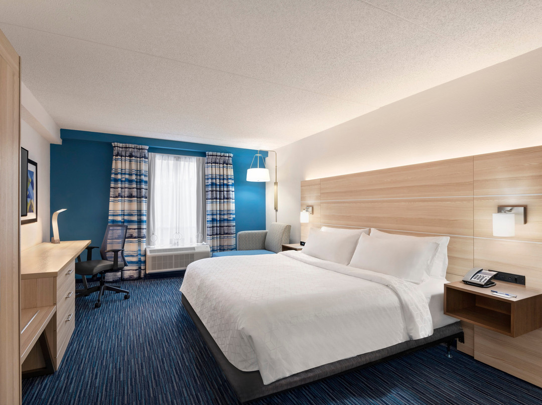 邓弗里斯提科中心假日酒店主图