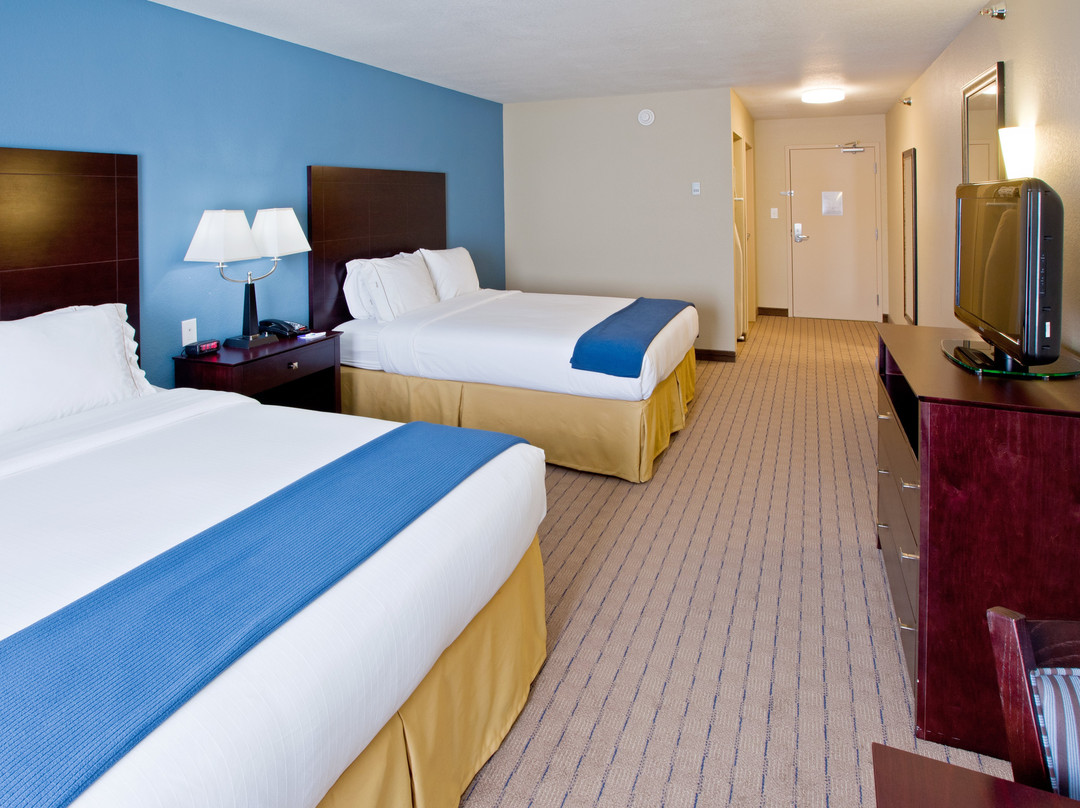 Holiday Inn Express & Suites Shelbyville Indianapolis By Ihg主图