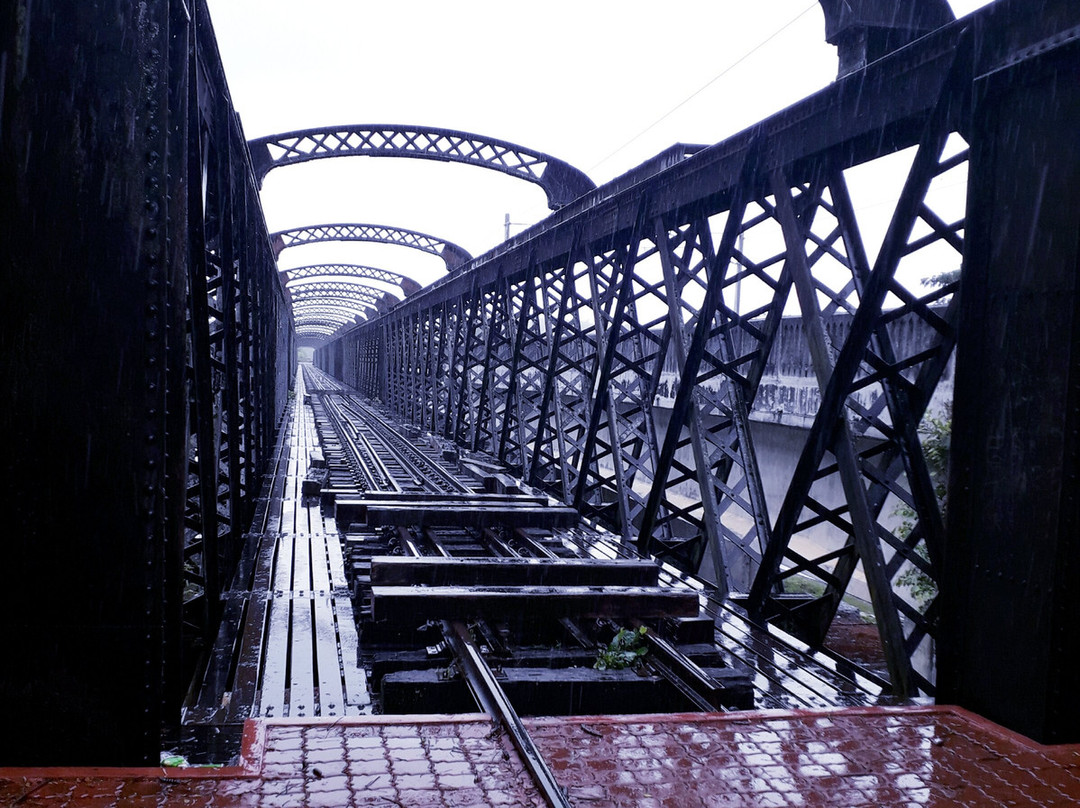 Victoria Bridge景点图片
